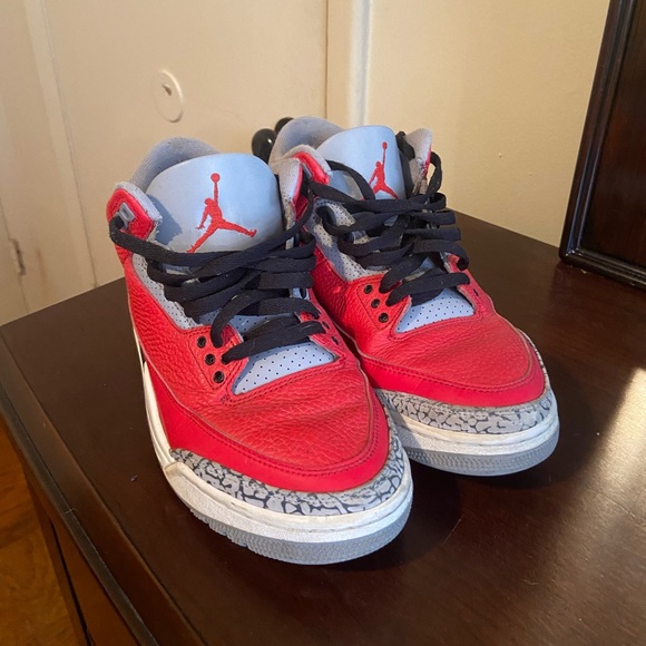 Jordan 3 retro ( SE Unite Fire Red) - Picture 5 of 5